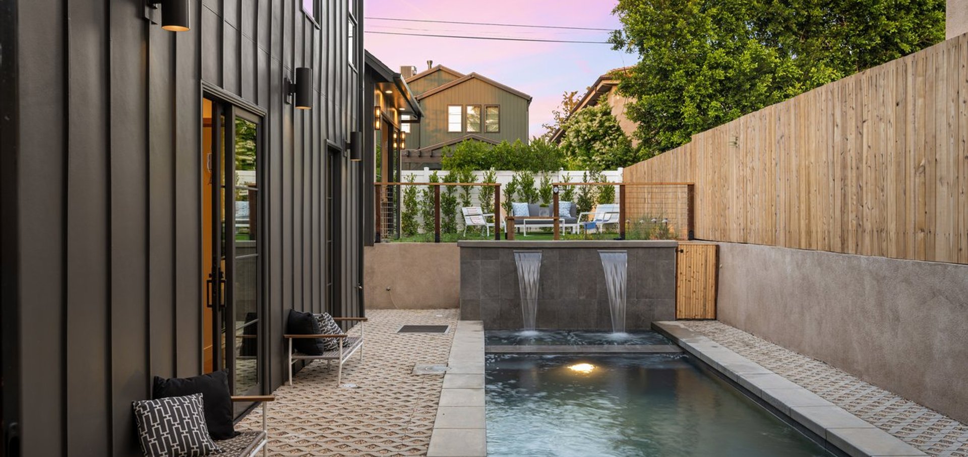 Custom pool features